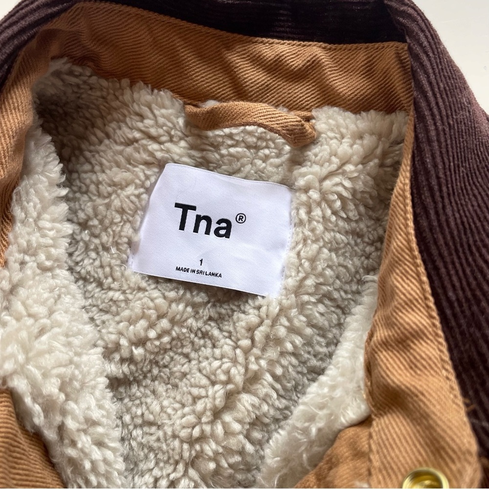 Aritzia TNA Sherpa Insulated Prospect Barn Jacket | Size 1 - Picture 6 of 8